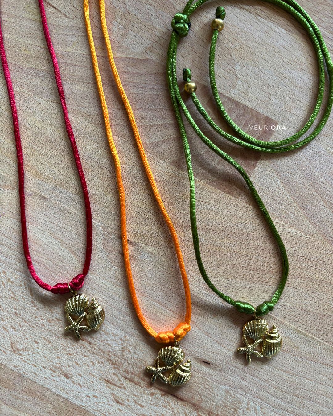 Collar de Hilo Ajustable - Charm Stainless Steel Caracoles y Estrella de Mar