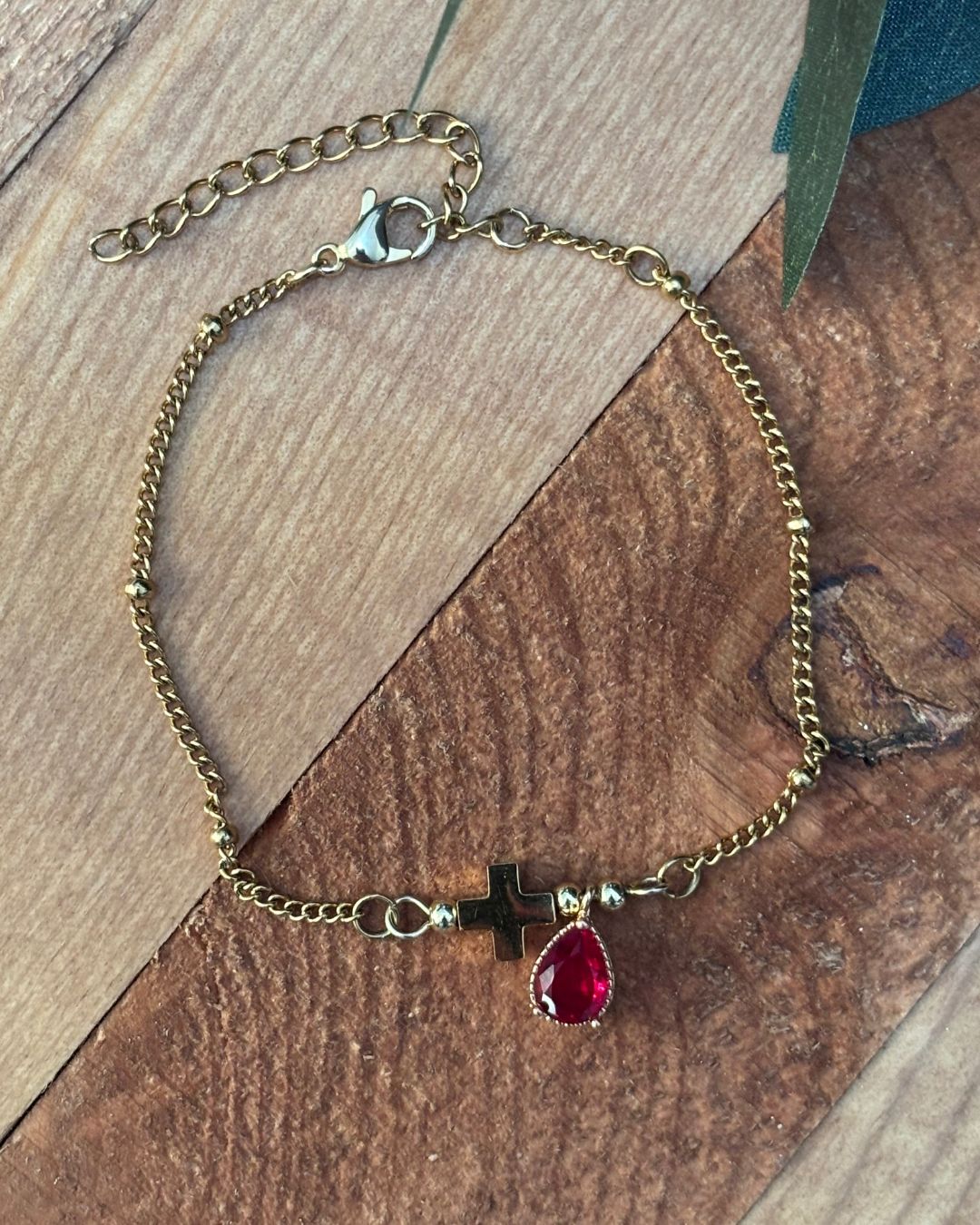 Pulsera "Fue por Amor" Oro - Stainless Steel y Piedra Cristal
