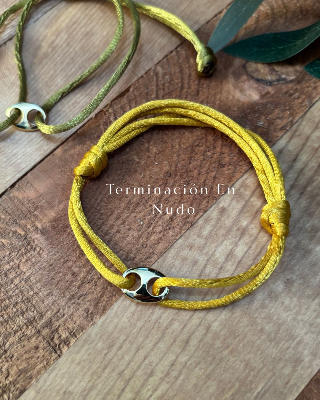 Pulsera "Mejor Dos que Uno" - en Hilo y Charm de Link