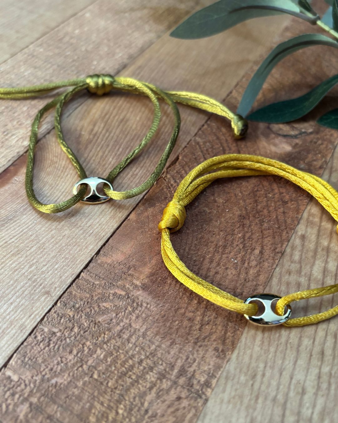 Pulsera "Mejor Dos que Uno" - en Hilo y Charm de Link