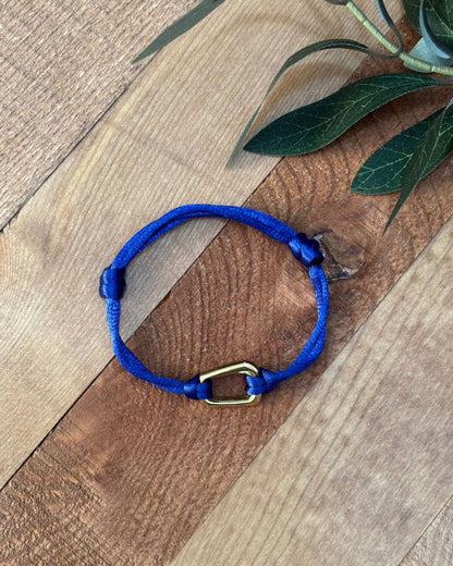 Pulsera "Desde el Cielo" - Hilo Azul Royal y Charm en Stainless Steel