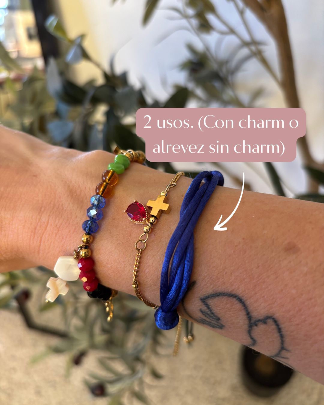 Pulsera "Desde el Cielo" - Hilo Azul Royal y Charm en Stainless Steel